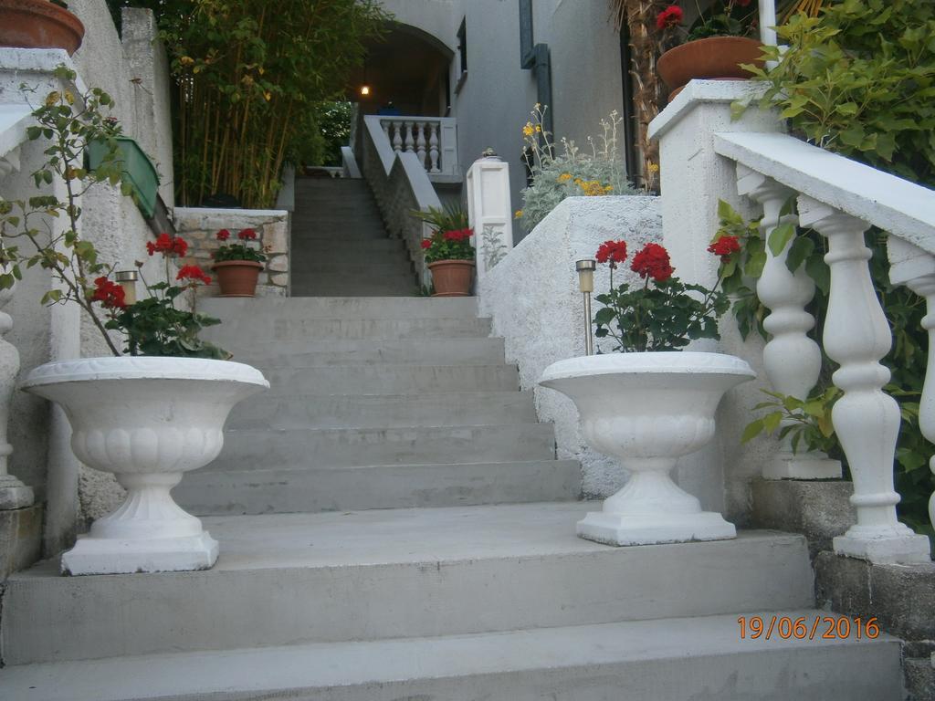 Apartments Sea And Sun Rabac Exterior photo